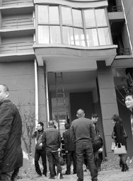 浙江玉環 樓歪歪 剛拆一幢又裂一幢